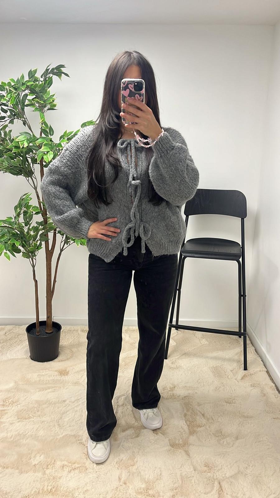 GILET A NOEUD GRIS