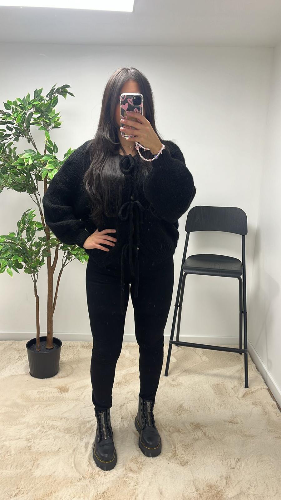 GILET A NOEUD NOIR