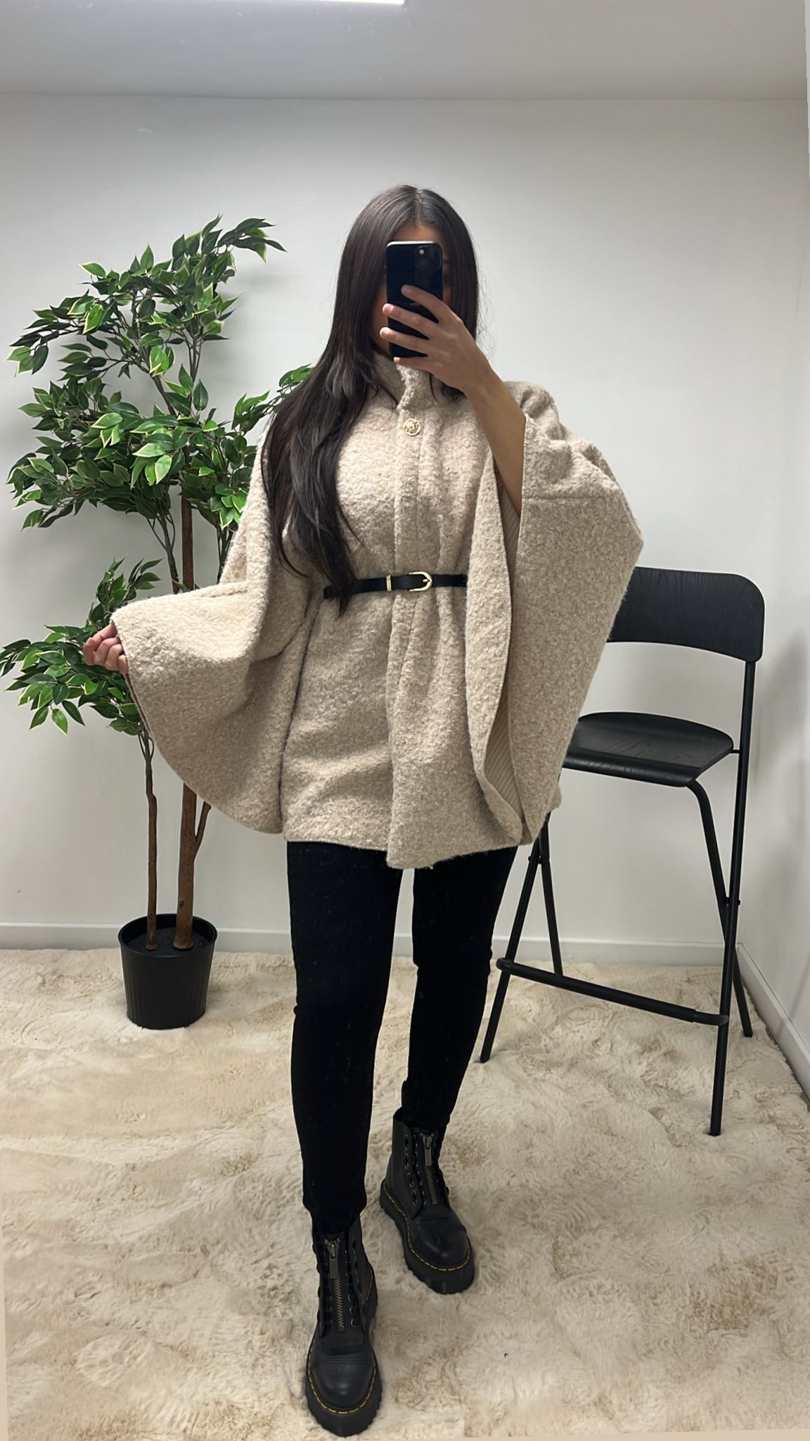 CAPE BEIGE